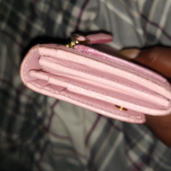 Authentic Prada wallet - Picture 5 of 16